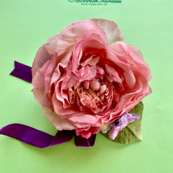 布花Grand corsage rose avec ruban 5枚目の画像