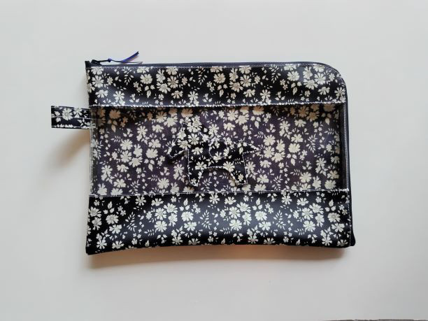 オーダー品　リバティ×半クリア ラミネートポーチ オーダー品 リバティ×半クリア ラミネートポーチ ☆受注制作☆ L字