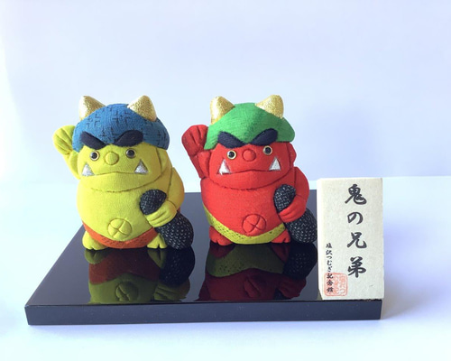 木目込人形 赤と金の着物 木目込人形 赤と金の着物