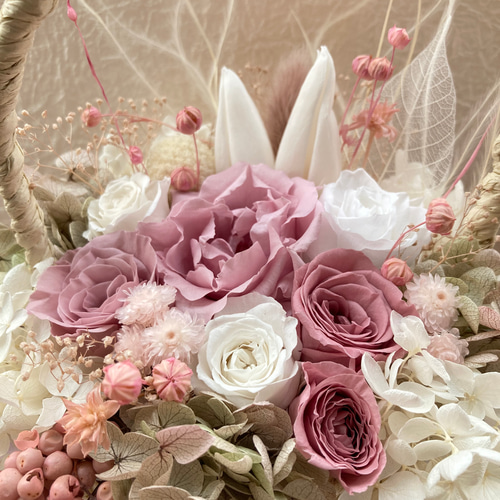 希少なチューリップのプリザーブドフラワーくすみピンク系パステルかご