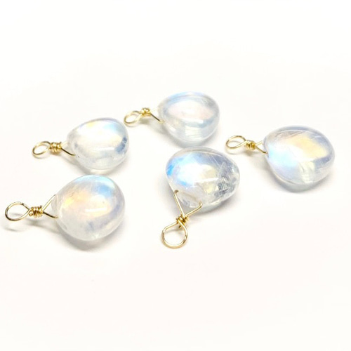 ゴビ石−26 ゴビ瑪瑙✴︎人魚姫✴︎ 手彫り