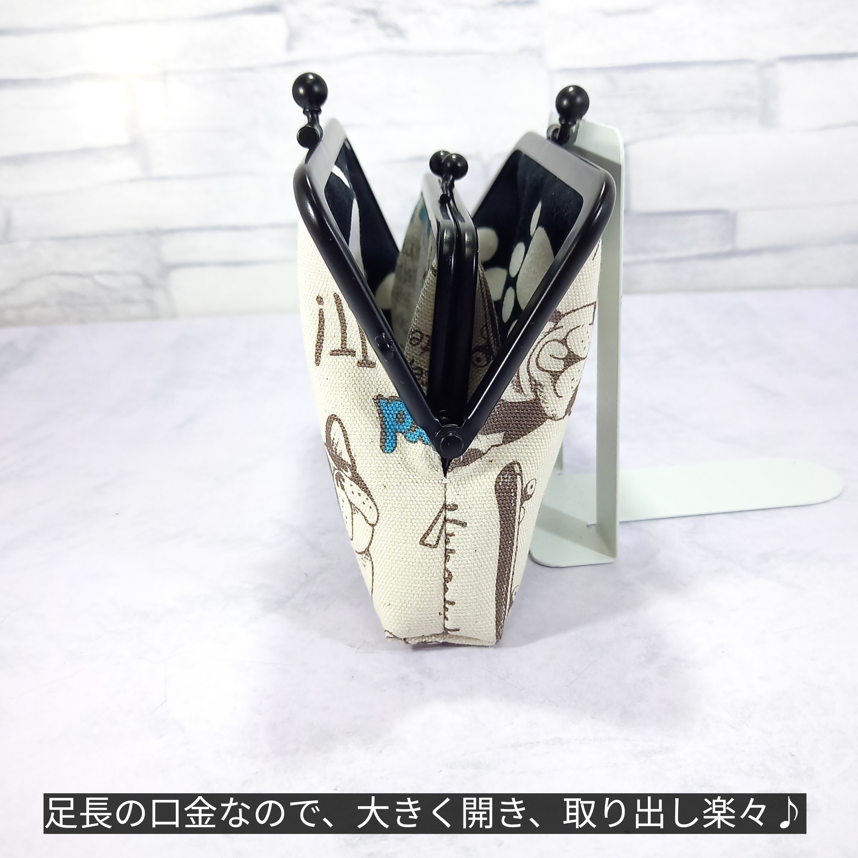 いちごがま口☆ショルダポーチー☆リバティペインテッドトラベル