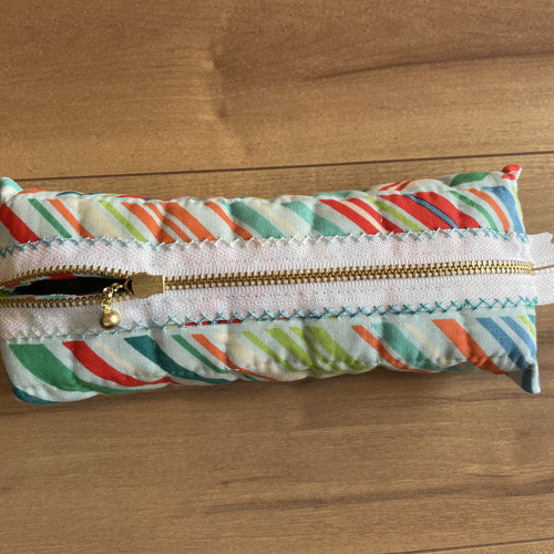 自立ペンケース マーガレット＆ソフィー パッチワーク ハンドメイド マーガレット＆ソフィーのファスナーポーチ - YouTube