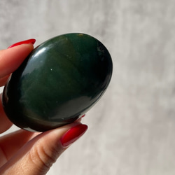 Green aventurine quartz【インド産 グリーンアベンチュリン】ジェイド パームストーン 砂金水晶 8枚目の画像