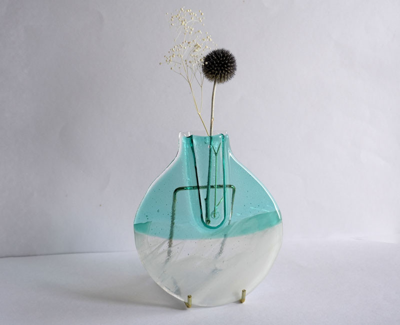 再販！ミント色のガラスの花器　Smoke（S）スタンド・ドライフラワー付き・壁掛けもOK