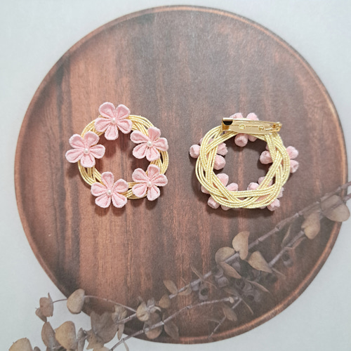 春の花 の ブローチ♡ぴんく』つまみ細工・水引 ブローチ Nizidori3910
