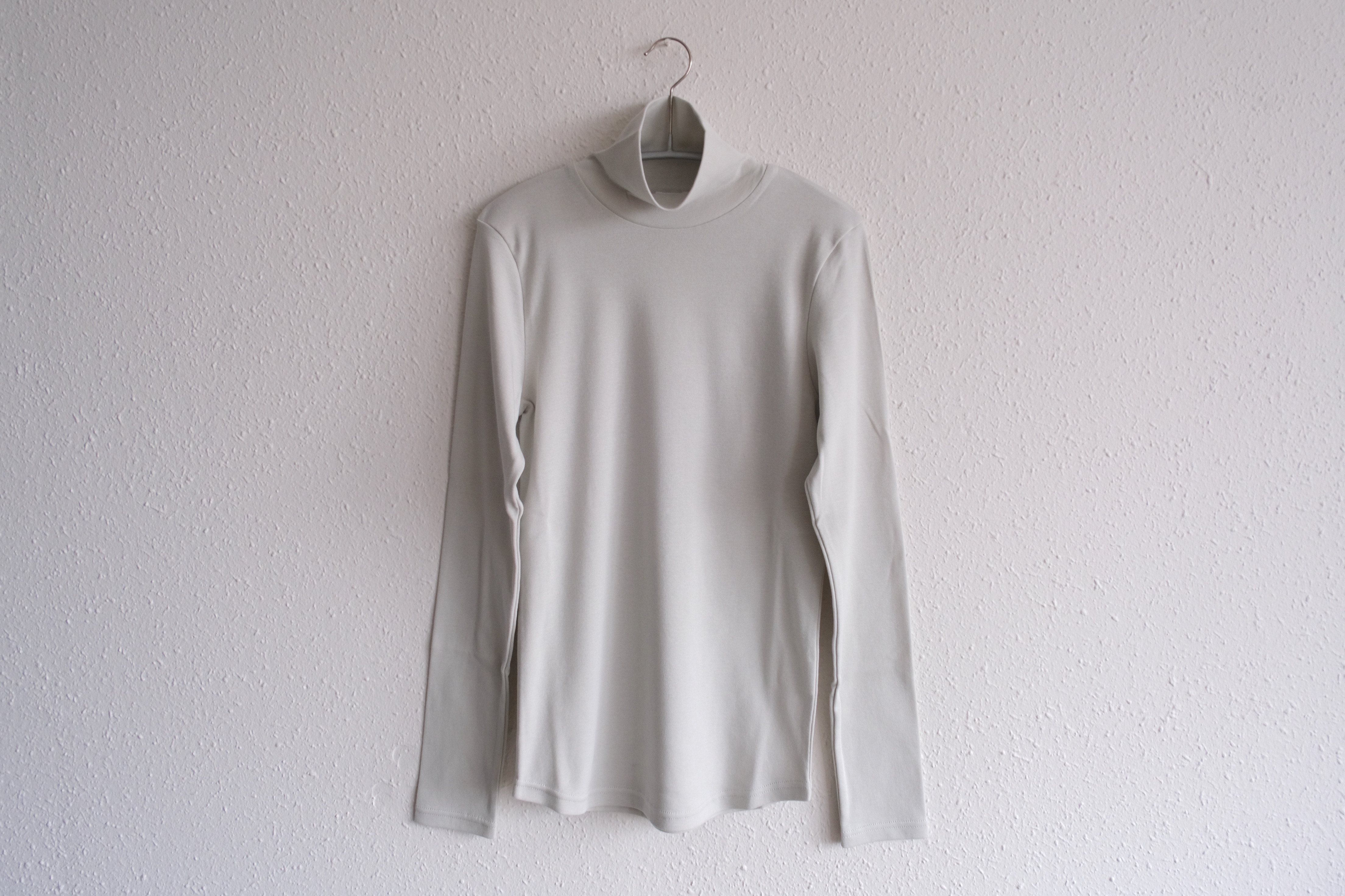 【再入荷】yohaku タートルネック｜ライトグレー｜レディースフリーサイズ