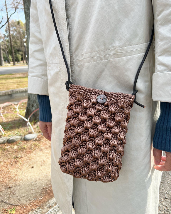 【かぎ針編み】カラフル巾着がかわいい手編みネットバッグ かごバッグ コットンラフィア 5枚目の画像