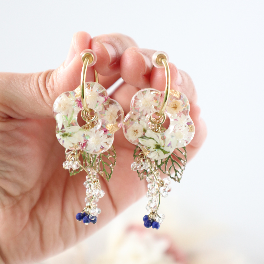 パーツ取り外し可能　マルチway　ラピスラズリ　水晶　お花　フープ　イヤリング　ピアス　プレゼント　記念日　送料無料