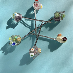 Pebble pins "Spring" (A)  ヘアピン お花 ミルフィオリ 小石モチーフ 春 母の日 誕生日 7枚目の画像