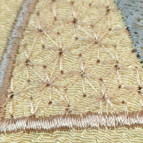 刺繍 半衿 扇に矢羽根 鳥の子色 和装小物（帯・半襟） 刺繍好日