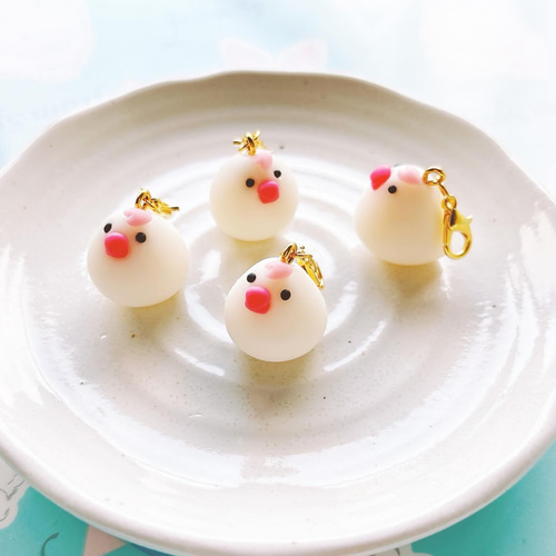 もち白文鳥の和菓子チャーム フェイクスイーツ 樹脂粘土 練り切り