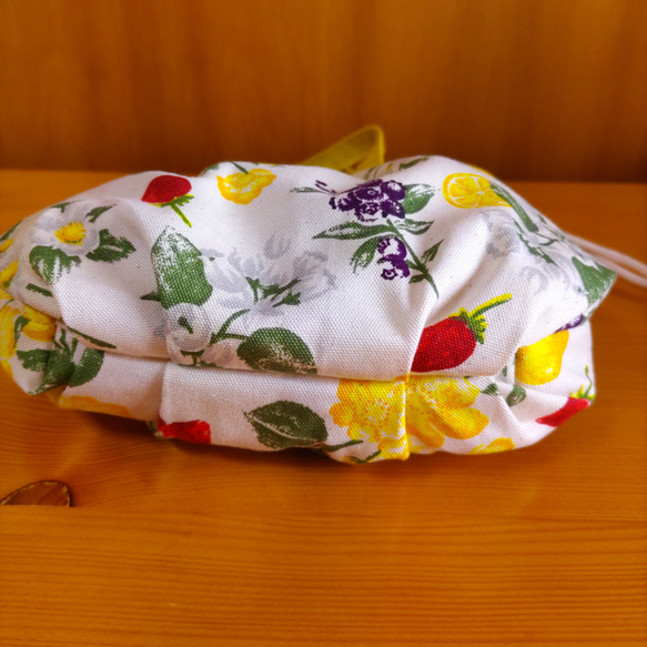 ミモ果実の花柄の２wayミニ巾着バッグ☆北欧風☆お散歩バック 4枚目の画像