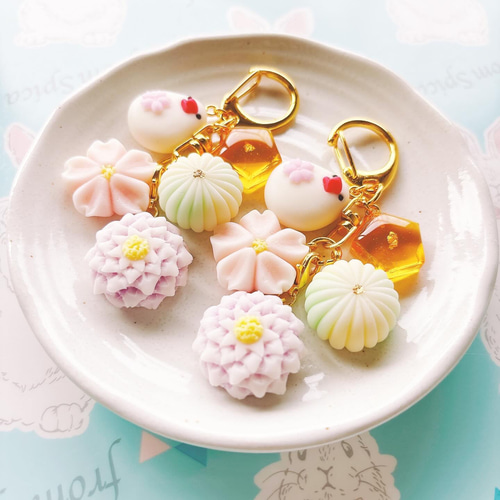 再再再再再販】白文鳥もちと色々和菓子のキーホルダー フェイク