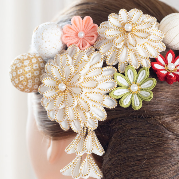 七五三髪飾り 成人式髪飾り 白無垢 結婚式つまみ細工 つまみ細工髪飾り 成人式 卒業式 七五三 ウエディング 白無垢 色