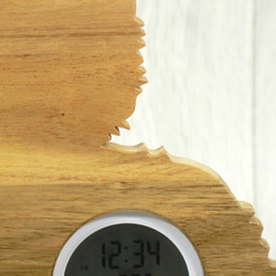 デジタル温・湿度計（時計付）仔猫（座り姿側面１）【木製（アカシア集成材）】（置き・掛け兼用） 9枚目の画像
