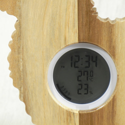 デジタル温・湿度計（時計付）トイプードル（立ち姿）【木製（アカシア集成材）】（置き・掛け兼用） 5枚目の画像