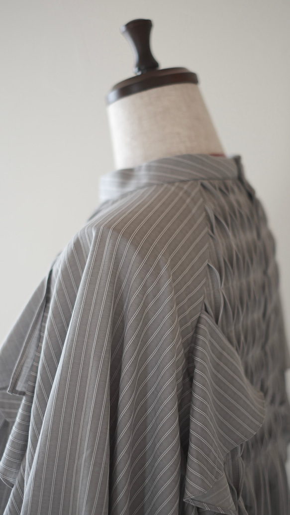 【SET UP】スモッキングシャツ＆アシンメトリースカート / light gray 7枚目の画像