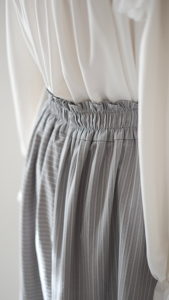 【SET UP】スモッキングシャツ＆アシンメトリースカート / light gray 15枚目の画像