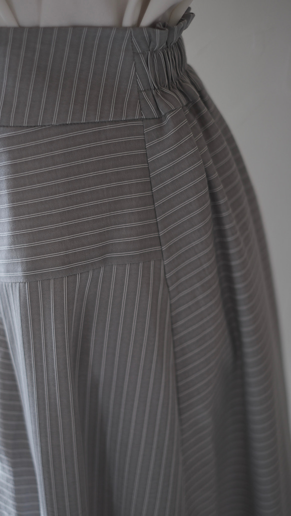 【SET UP】スモッキングシャツ＆アシンメトリースカート / light gray 13枚目の画像