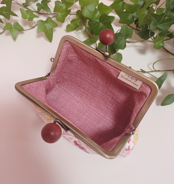 レトロ風可愛い苺柄ほっこりがま口財布 2枚目の画像