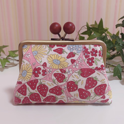レトロ風可愛い苺柄ほっこりがま口財布 1枚目の画像