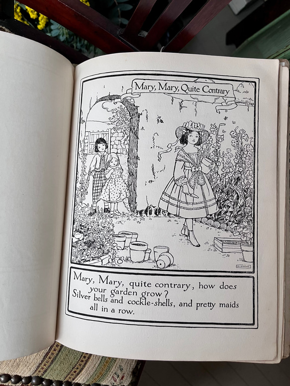 英国で出会った♪ アンティークの大型絵本 1910年代「A CHILD’S POSY」童謡/詩集 12枚目の画像