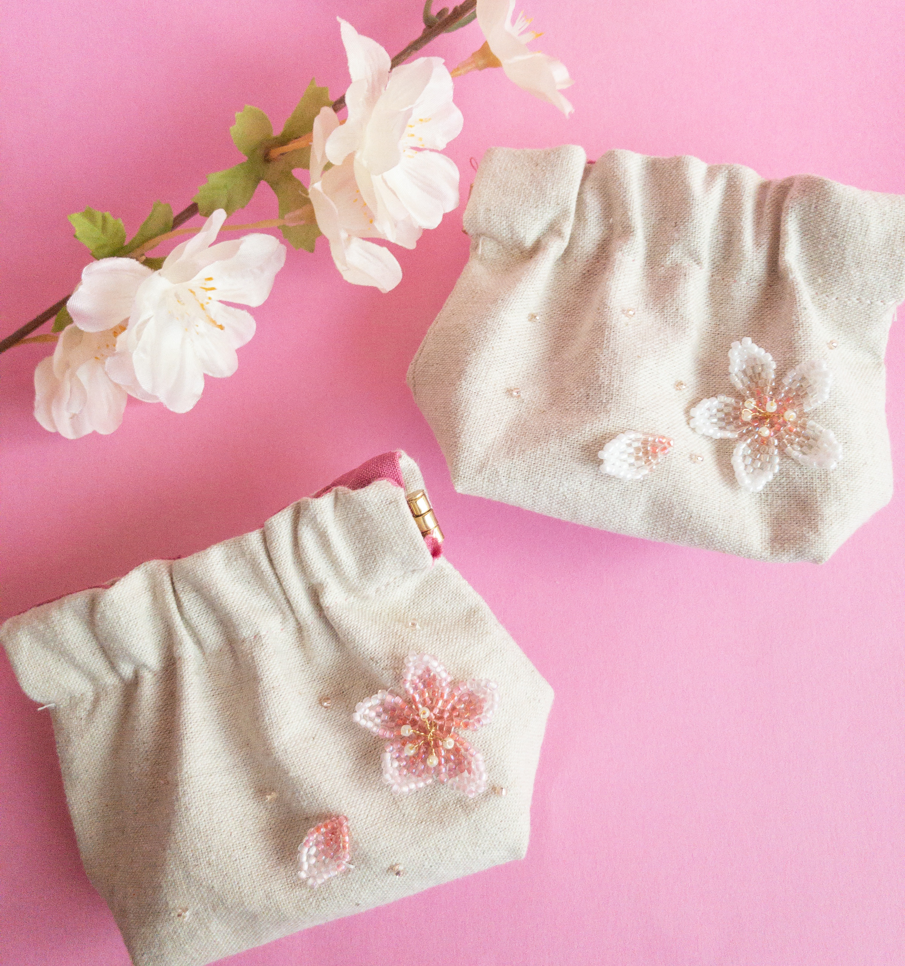 桜の立体刺繍ミニバネ口ポーチ ポーチ うさのひみつきち 通販