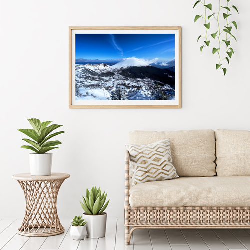 ❤️送料込値下げ❤️絵画★謎の山の冬景色★ガラス額入り ❤️送料込値下げ❤️絵画☆謎の山の冬景色☆ガラス額