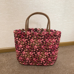 花結び編みクラフトバッグ  ピンクモザイク模様 2枚目の画像