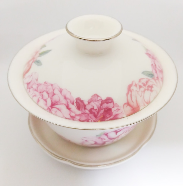 フラワーガーデンの蓋碗　中国茶器　ポーセラーツ 3枚目の画像