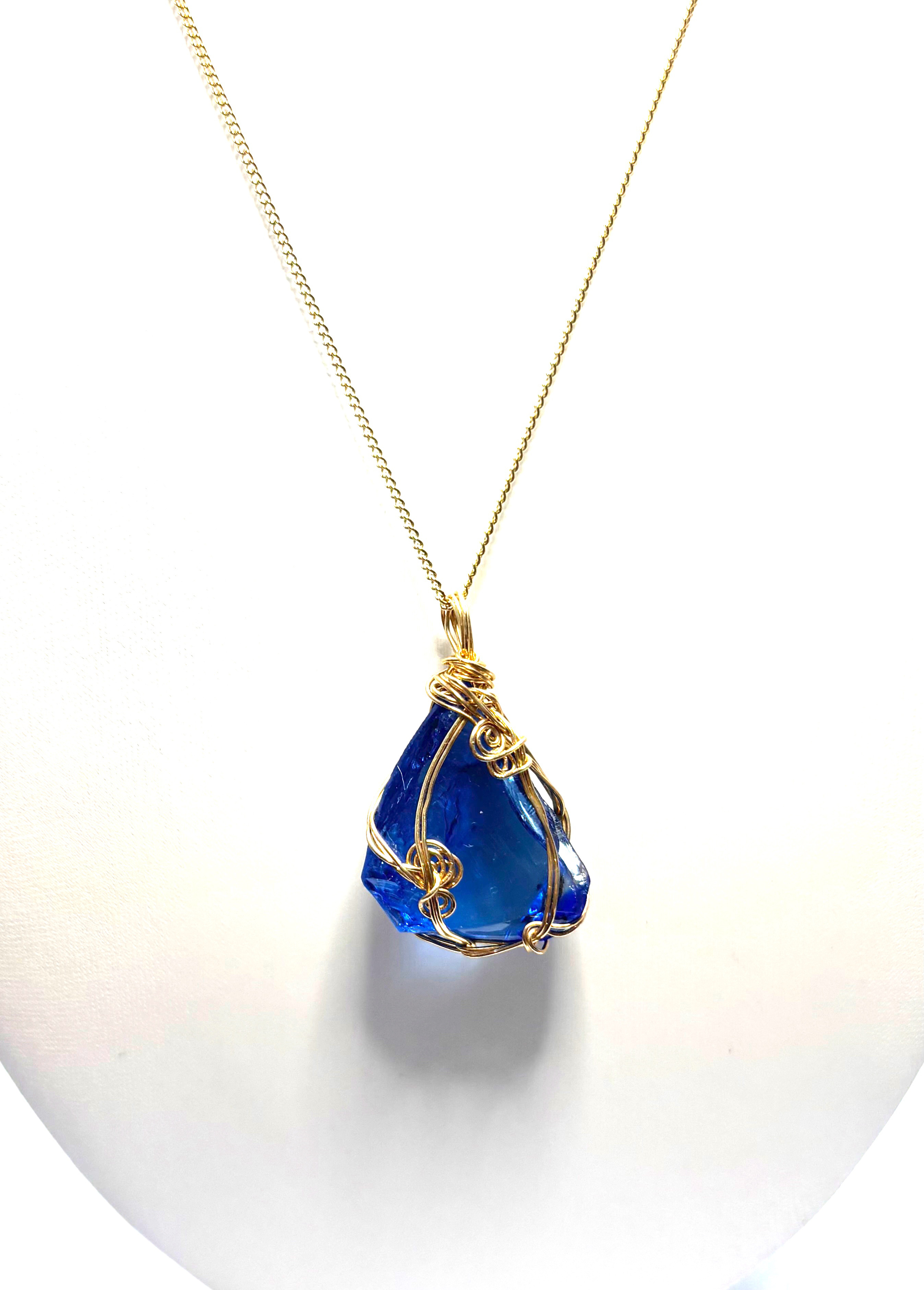 アンダラクリスタル　エレスチャル　サファイア 14kgfペンダント（レターパックライト送料無料）