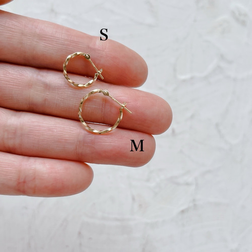 18K K18 ピアス フープピアス ツイスト ねじり 18金 刻印 刻印 18K K18 ピアス フープピアス ツイスト ねじり 18金 刻印 刻印
