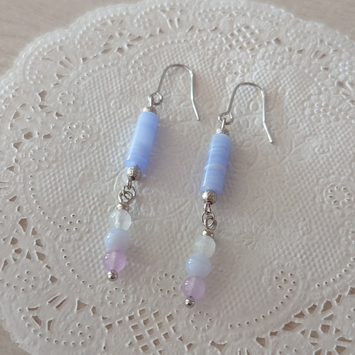 ブルーレースアゲートのIラインピアス◇送料無料◇イヤリング変更可