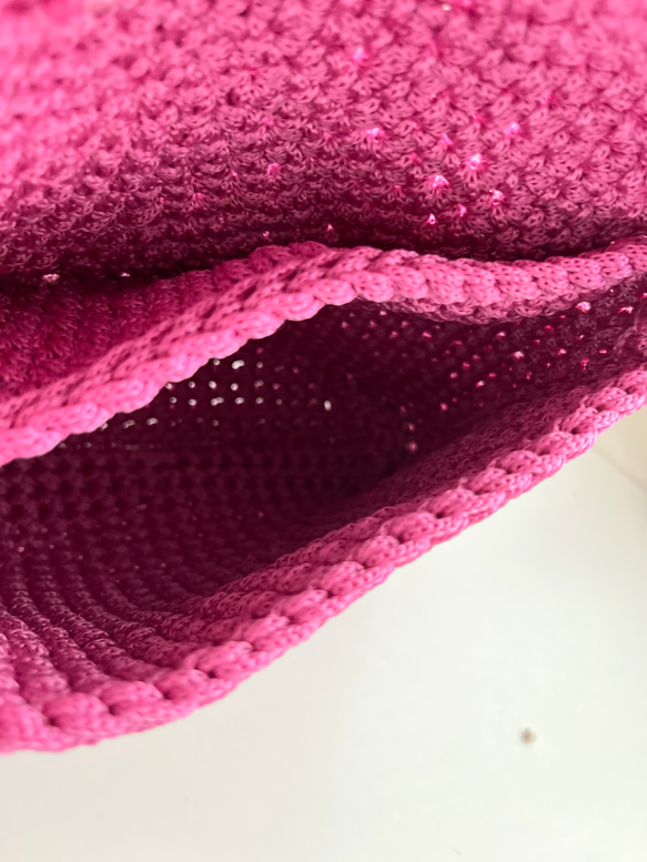 文化創造がピンクのサイドショルダーバッグに桃の花を添える 5枚目の画像