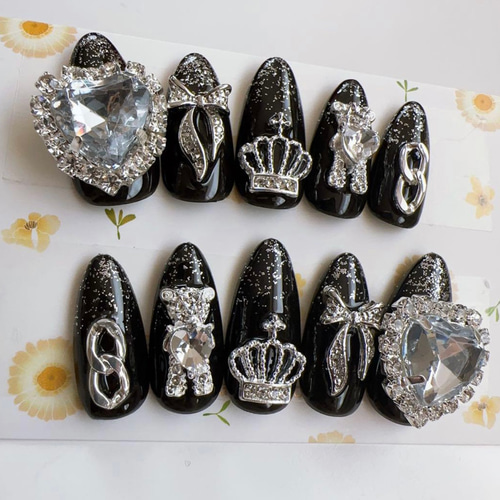 現品】地雷系 量産型 病み メンヘラ ラメ ブラック ネイルチップ