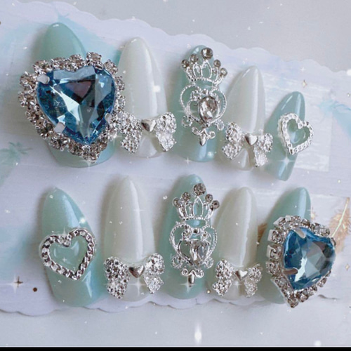 現品】量産型 ゆめかわ 韓国 フレンチ 推し 水色 ネイルチップ ネイル