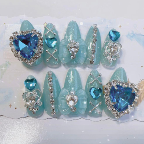 現品】量産型 地雷系 ゆめかわ 韓国 推し ラメ 水色 ネイルチップ