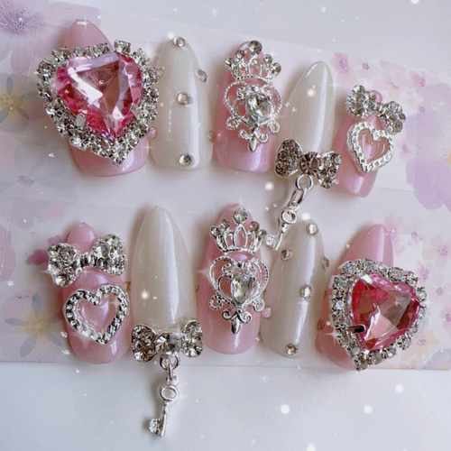 現品】量産型 ゆめかわ 韓国 フレンチ 推し ピンク ネイルチップ