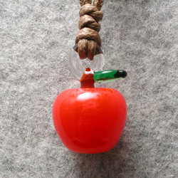 ミニリンゴ とんぼ玉 ガラス ネックレス No2354 2枚目の画像