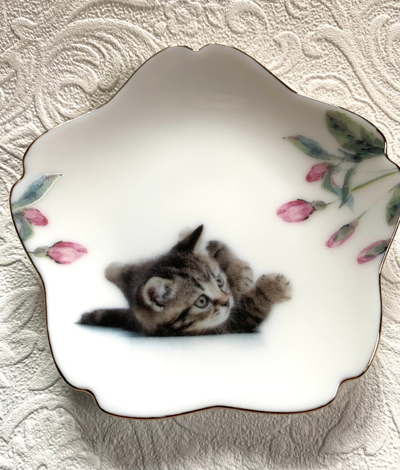 桜と子猫の小皿　その5 1枚目の画像