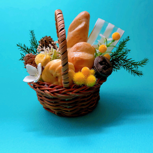 本物パンとミモザの春バスケット♡ギフト 3枚目の画像