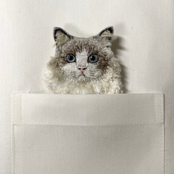 ネコ刺繍のブローチ【ラグドール】 3枚目の画像