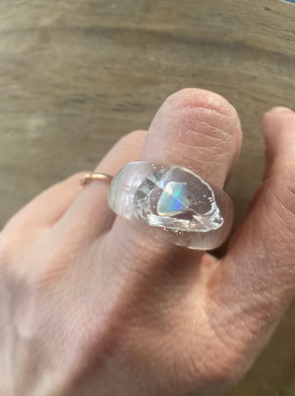 オパールが閉じ込められた鉱石の指輪　Opal Ring☆ゆったりサイズ 3枚目の画像