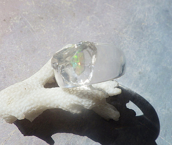 オパールが閉じ込められた鉱石の指輪　Opal Ring☆ゆったりサイズ 6枚目の画像