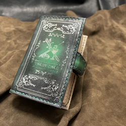 魔法書型塔羅牌盒「魔法書」迷你綠皮書 第1張的照片
