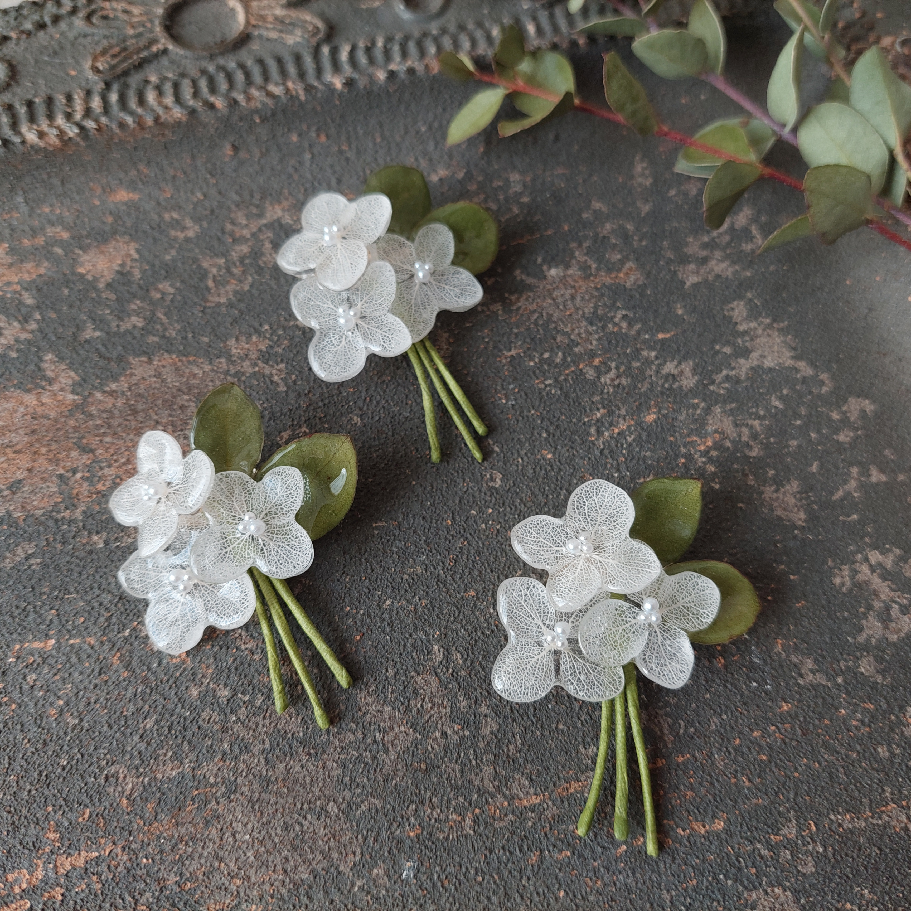 〈再販×7〉hanataba brooch (white)