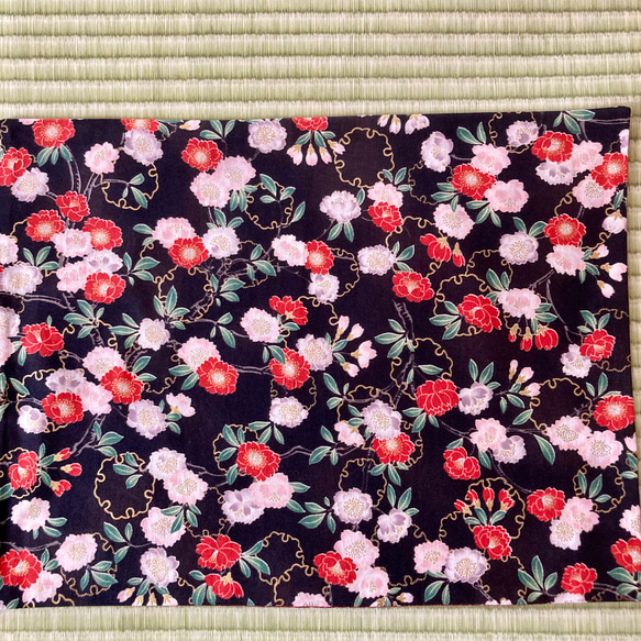 30×40ランチマット 百花繚蘭 加賀～KAGA～桜(黒) 2枚目の画像
