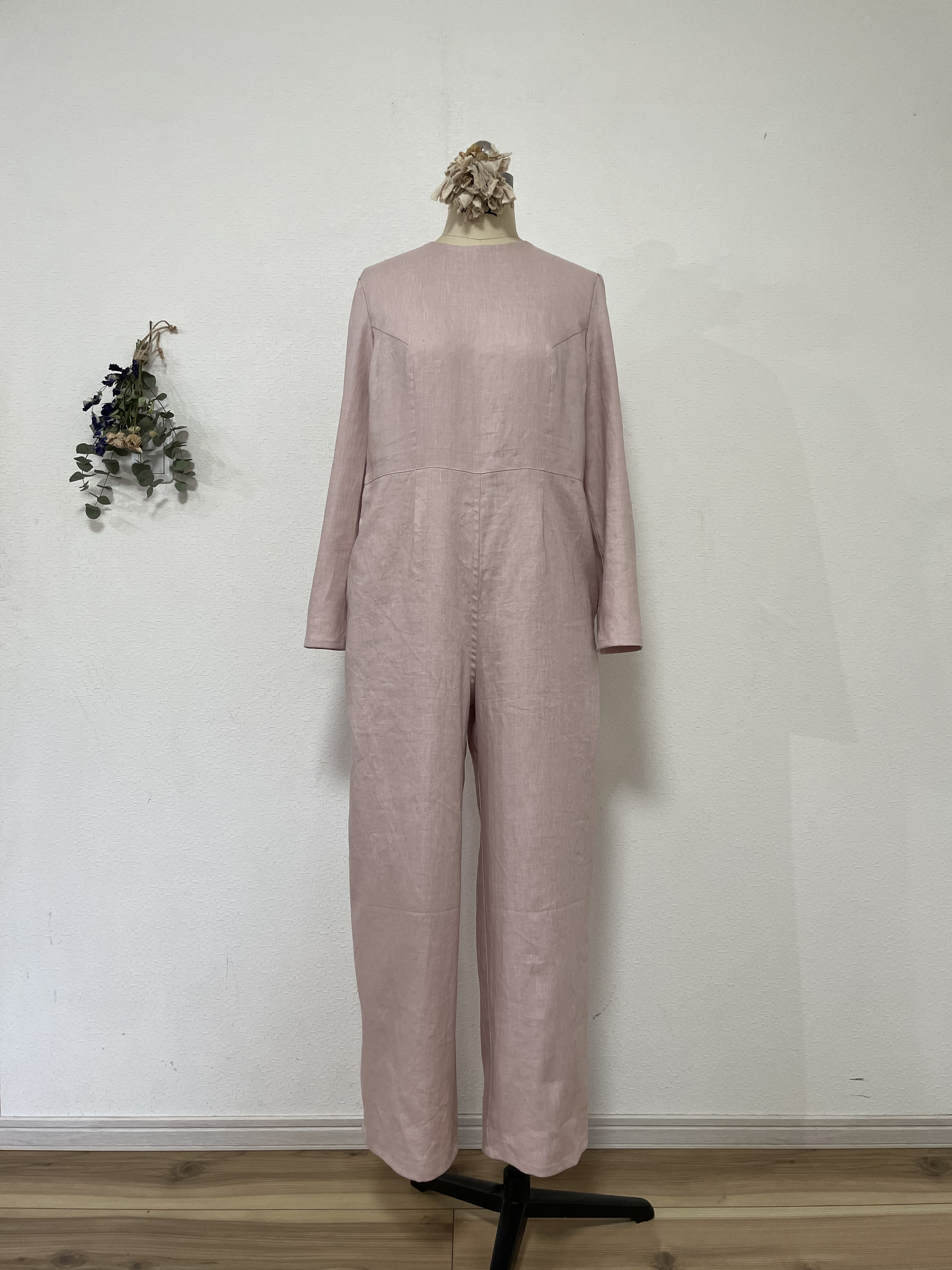 桜色のリネンのオールインワン