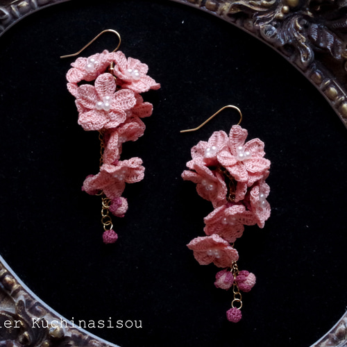 受注製作】かぎ針編みの桜のピアス ピアス（フック・チェーン